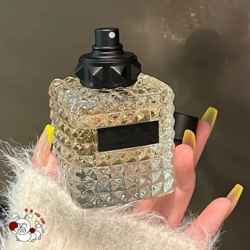 Born in Roma Perfume Fragrance Yellow Dream Coral Fantasy Dona Intense Men Women Cologne 100Ml 90Ml Eau De Parfum Long Lasting Floral Spray High Quality Fast Shipping